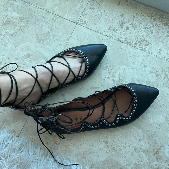 Jeffrey Campbell size 9 black leather lace up flats with silver grommets - Picture 4 of 4